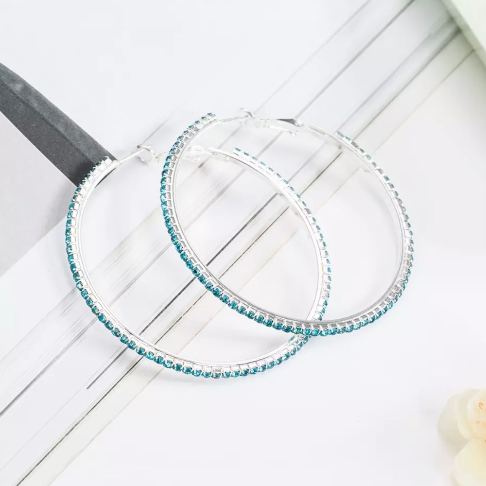 🆕 Beautiful Large Thin 14k GP Aqua CZ Hoop Earrings NWT